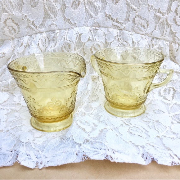 HP! Vintage ❉ Patrician Spoke Glass Cream & Sugar Set - Picture 6 of 8